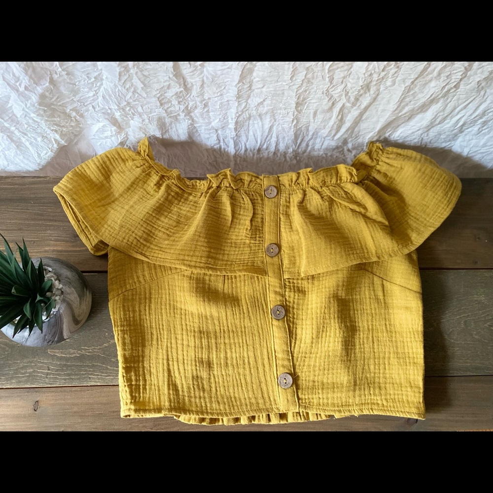 Mustard top